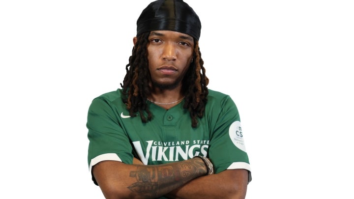 Esports player Tymir crossing his arms