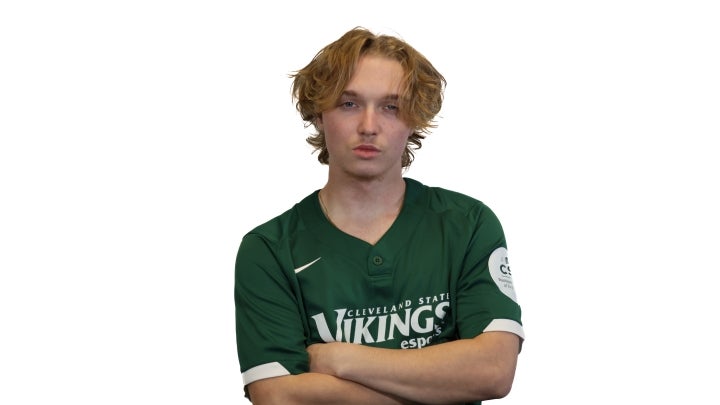 Esports player Eric crossing his arms