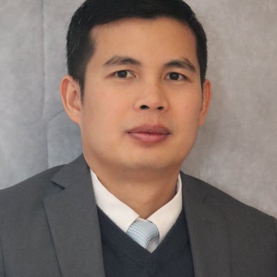 Headshot of Visal Veng.